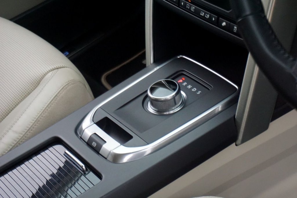 Used Land Rover Discovery Sport 2015 for sale - 76783689: Photo 35