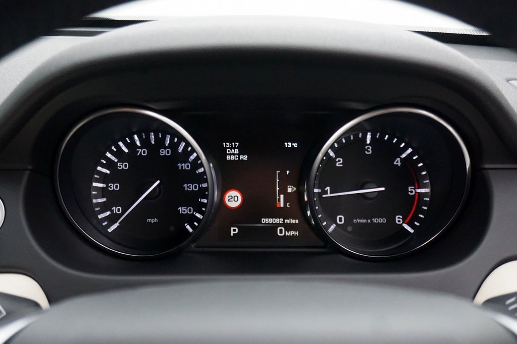 Used Land Rover Discovery Sport 2015 for sale - 76783689: Photo 47