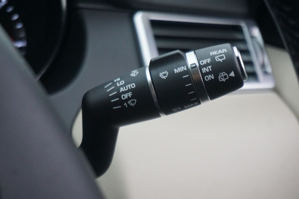 Used Land Rover Discovery Sport 2015 for sale - 76783689: Photo 49