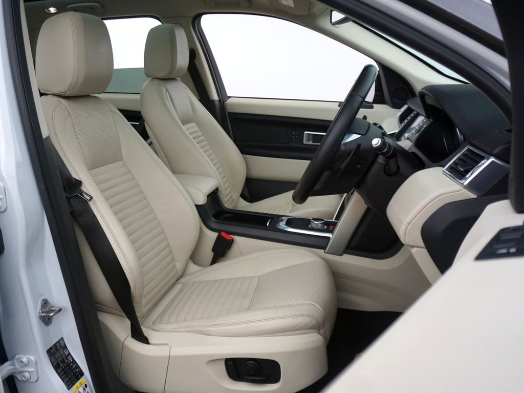 Used Land Rover Discovery Sport 2015 for sale - 76783689: Photo 8