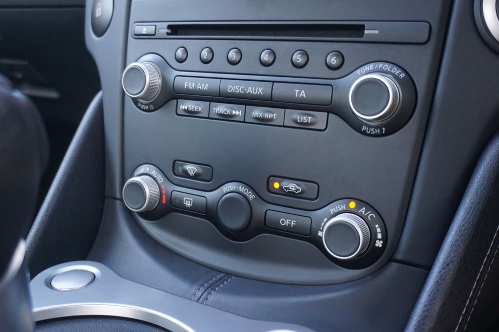 Used Nissan 370 Z 2011 for sale - 77525989: Photo 27