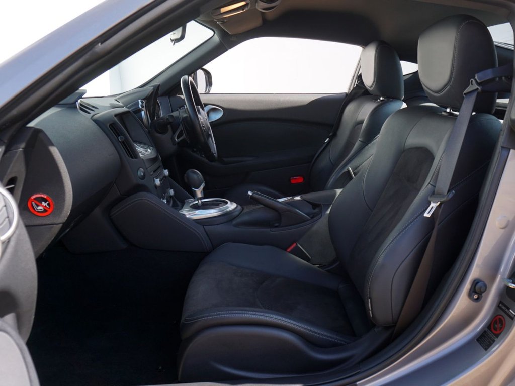 Used Nissan 370 Z 2011 for sale - 77525989: Photo 9