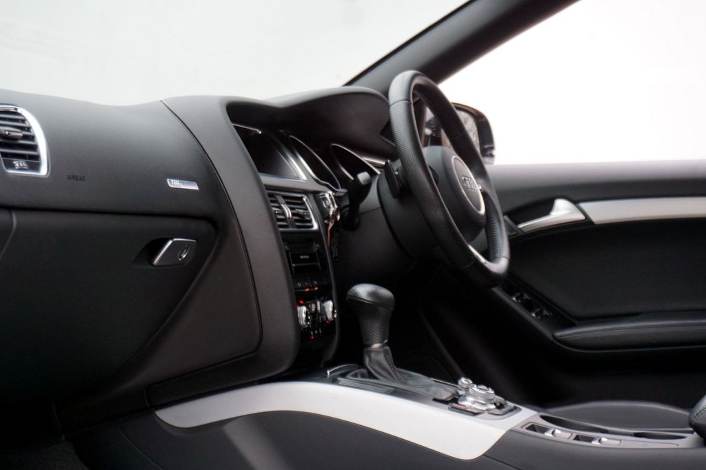 Used Audi A5 Cabriolet 2013 for sale - 76910430: Photo 20