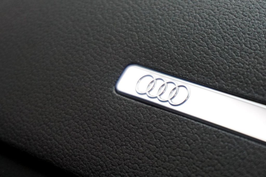 Used Audi A5 Cabriolet 2013 for sale - 76910430: Photo 45