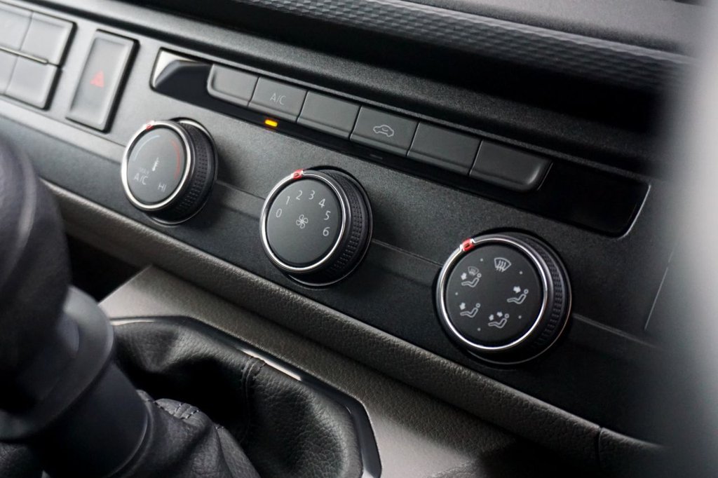 Used Volkswagen Transporter 2022 for sale - 77422526: Photo 23