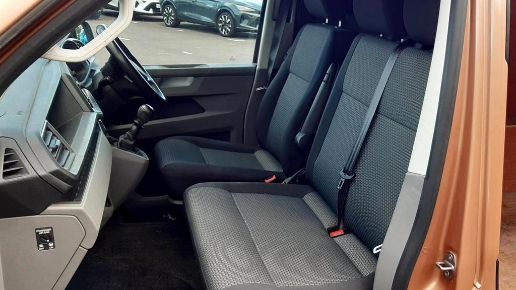 Used Volkswagen Transporter 2022 for sale - 77422526: Photo 4