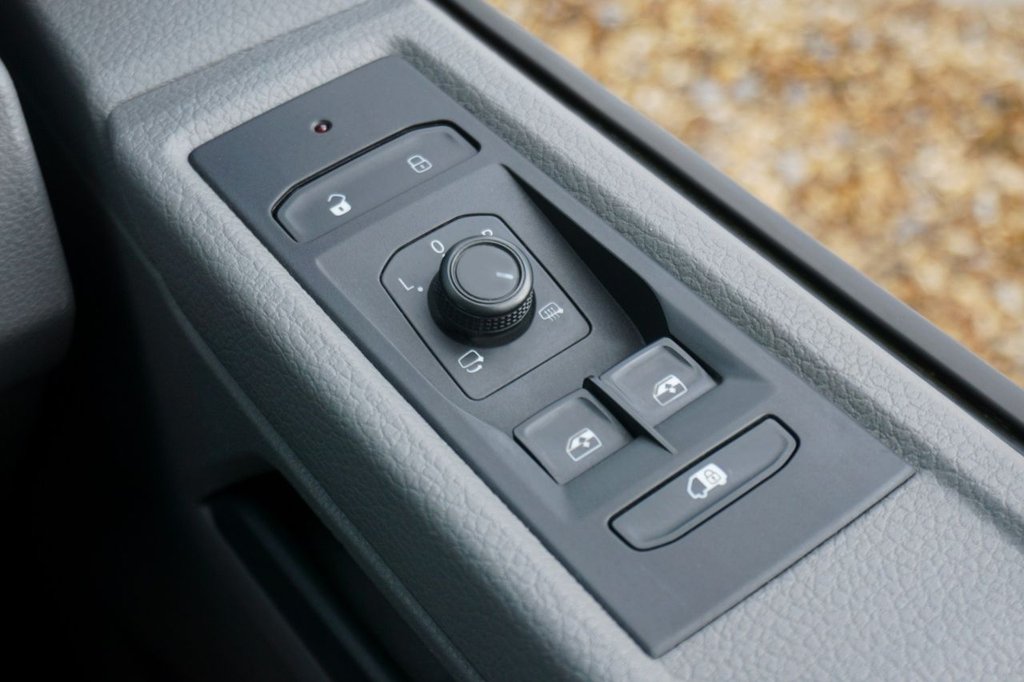 Used Volkswagen Transporter 2022 for sale - 77422526: Photo 40