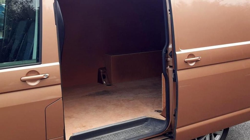 Used Volkswagen Transporter 2022 for sale - 77422526: Photo 5