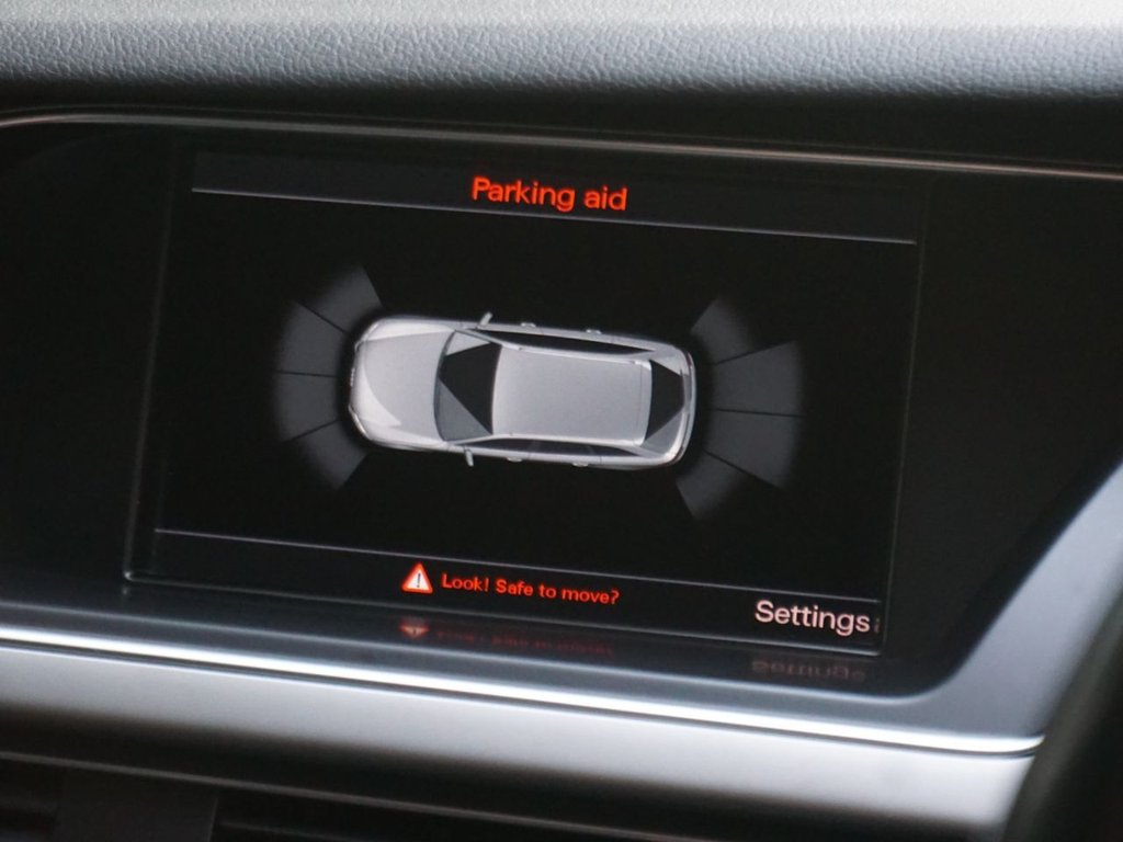 Used Audi A4 2014 for sale - 77193387: Photo 8