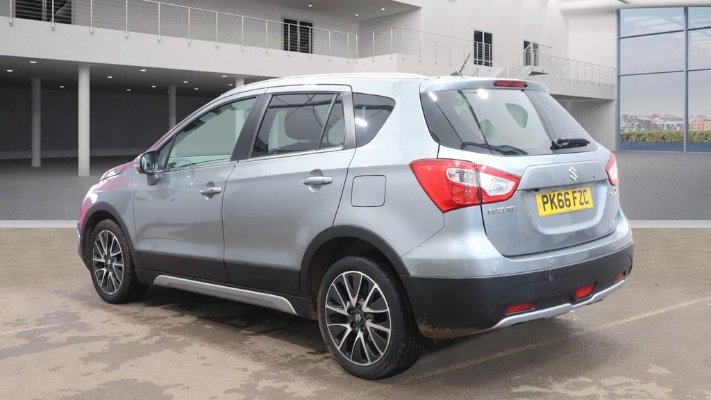 Used Suzuki SX4 S-Cross 2016 for sale - 77990930: Photo 3