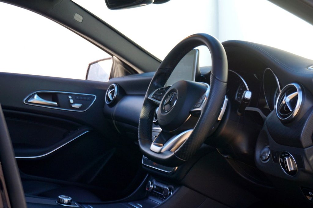 Used Mercedes-Benz A-Class 2015 for sale - 76783543: Photo 20