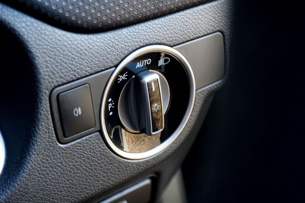 Used Mercedes-Benz A-Class 2015 for sale - 76783543: Photo 45