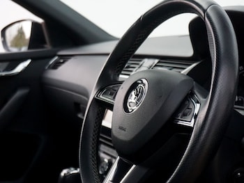 Used Skoda Octavia 2014 for sale - 76783675: Photo