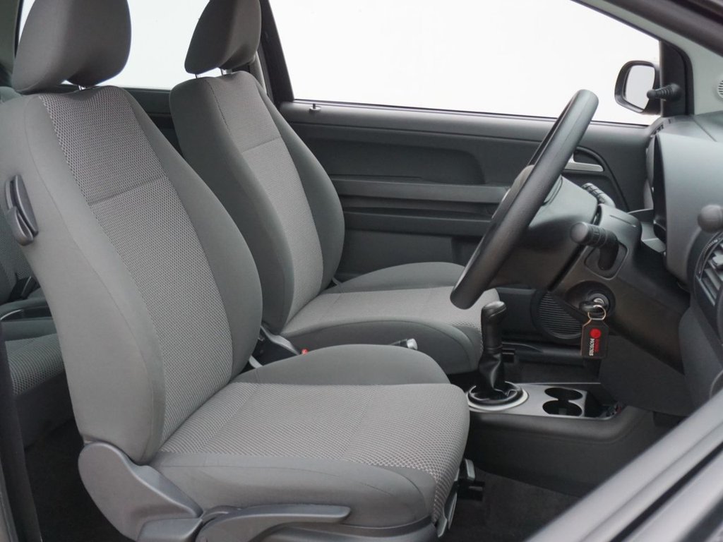 Used Volkswagen Fox 2011 for sale - 77952370: Photo 11