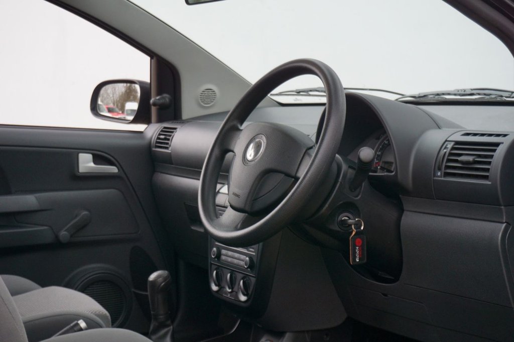 Used Volkswagen Fox 2011 for sale - 77952370: Photo 23