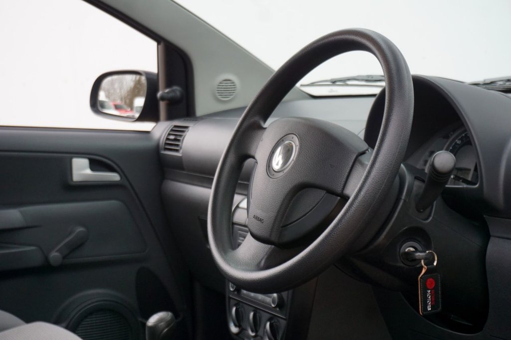 Used Volkswagen Fox 2011 for sale - 77952370: Photo 24