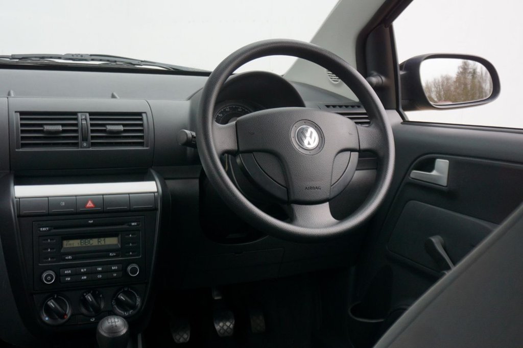 Used Volkswagen Fox 2011 for sale - 77952370: Photo 28