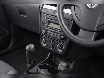 Used Volkswagen Fox 2011 for sale - 77952370: Photo