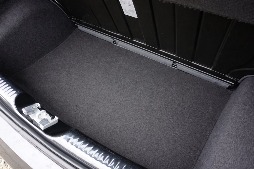 Used Volkswagen Fox 2011 for sale - 77952370: Photo 6