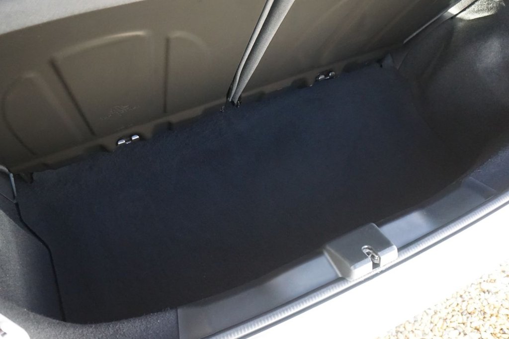 Used Peugeot 108 2015 for sale - 76784246: Photo 41