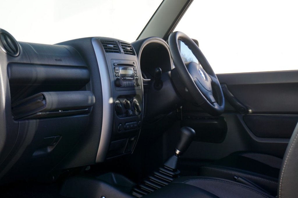 Used Suzuki Jimny 2012 for sale - 76783385: Photo 25