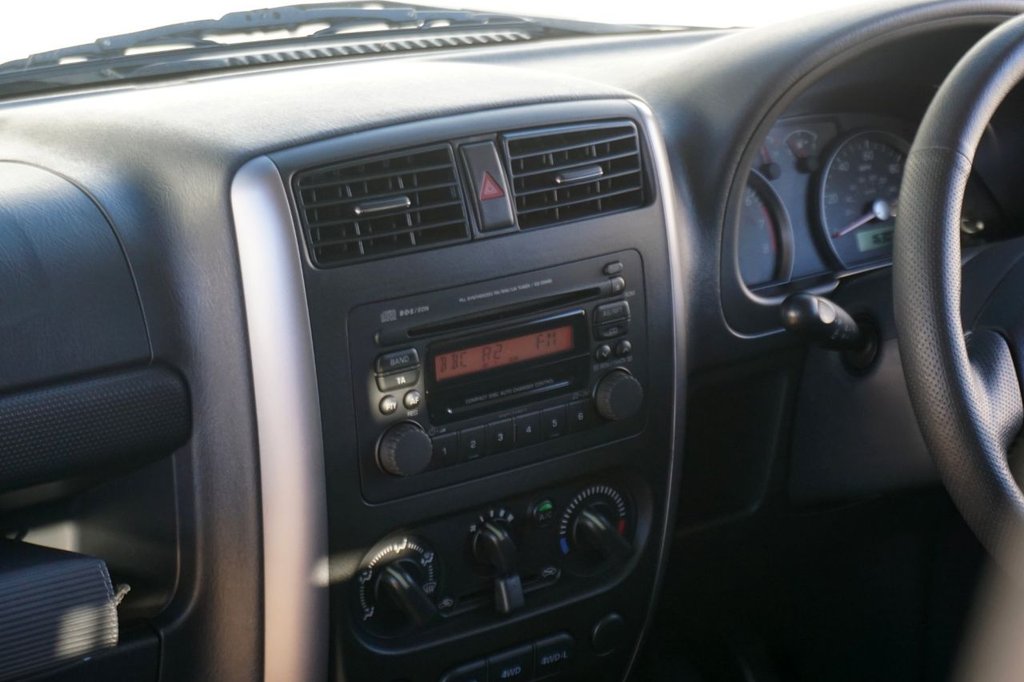 Used Suzuki Jimny 2012 for sale - 76783385: Photo 28