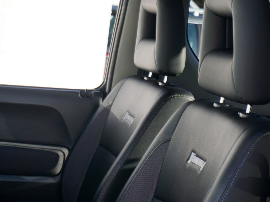 Used Suzuki Jimny 2012 for sale - 76783385: Photo 3