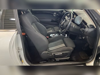 Used MINI Electric Hatch 2020 for sale - 78392984: Photo