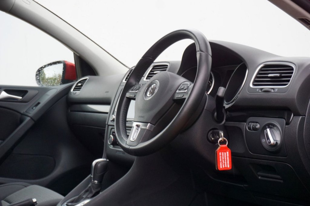 Used Volkswagen Golf 2011 for sale - 76783608: Photo 14