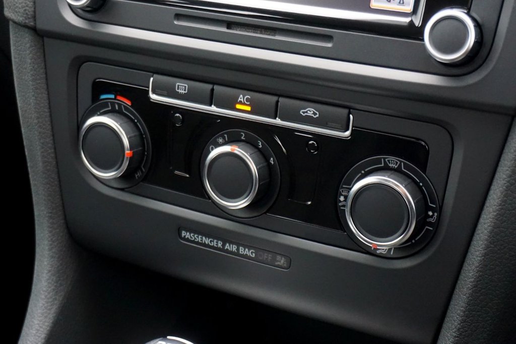 Used Volkswagen Golf 2011 for sale - 76783608: Photo 22