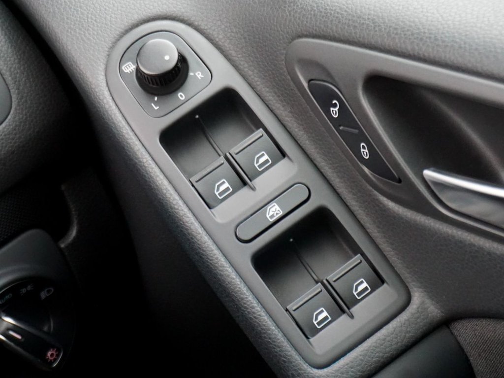 Used Volkswagen Golf 2011 for sale - 76783608: Photo 35