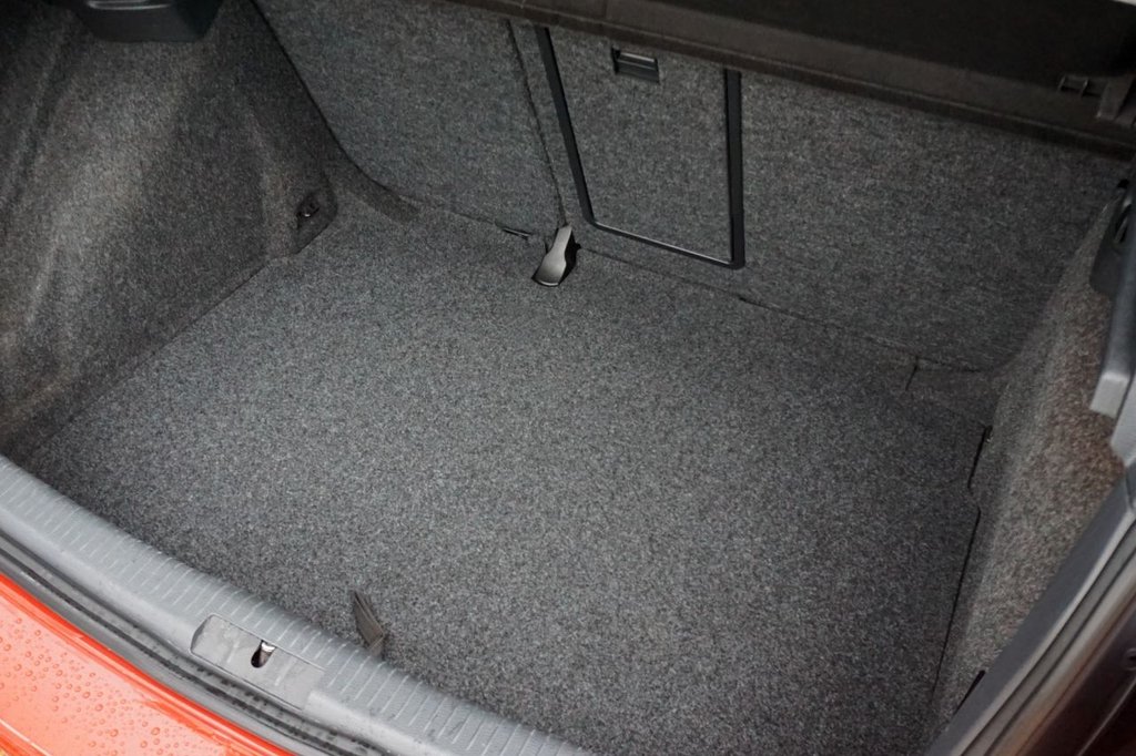 Used Volkswagen Golf 2011 for sale - 76783608: Photo 36