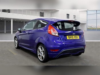 Used Ford Fiesta 2015 for sale - 78017729: Photo