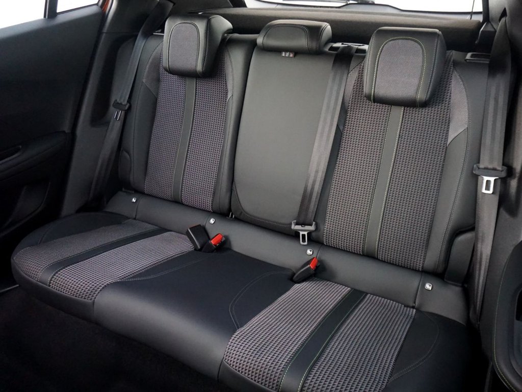 Used Peugeot 2008 2021 for sale - 77820734: Photo 13