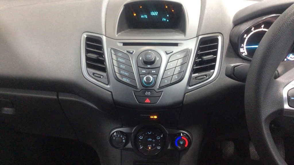 Used Ford Fiesta 2014 for sale - 77708876: Photo 9