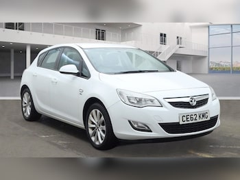 2012 (62) - 1.4i 16V Active 5dr