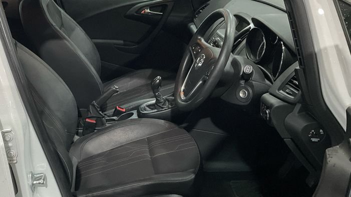 Used Vauxhall Astra 2012 for sale - 77288494: Photo 5