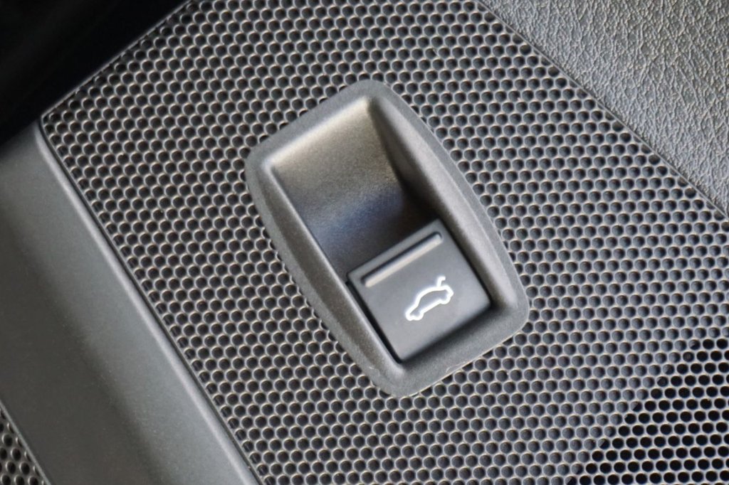 Used Volkswagen Passat 2014 for sale - 76783482: Photo 49