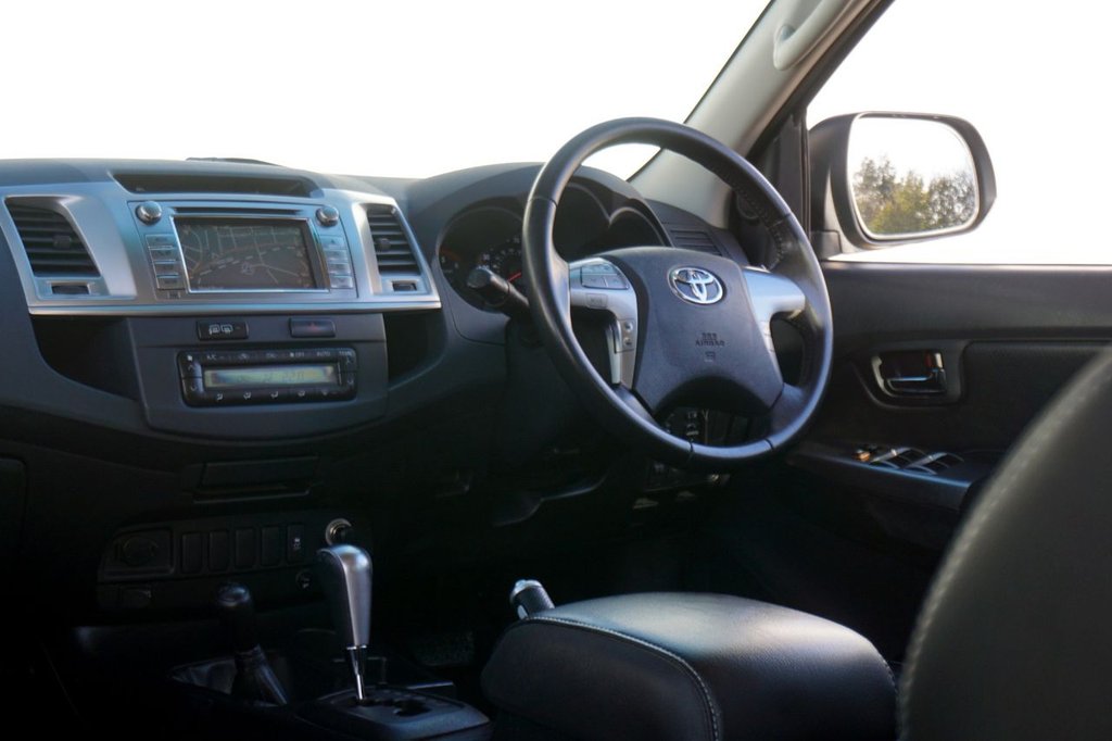 Used Toyota Hilux 2016 for sale - 76985742: Photo 24