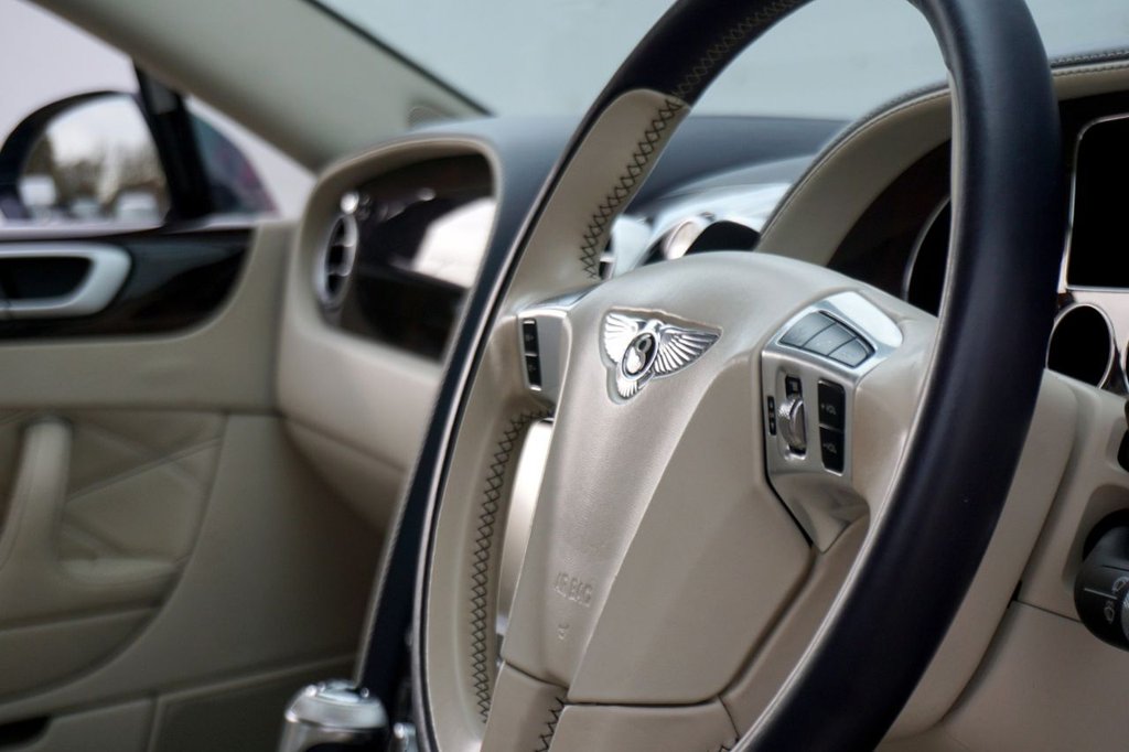 Used Bentley Continental 2012 for sale - 76962525: Photo 25