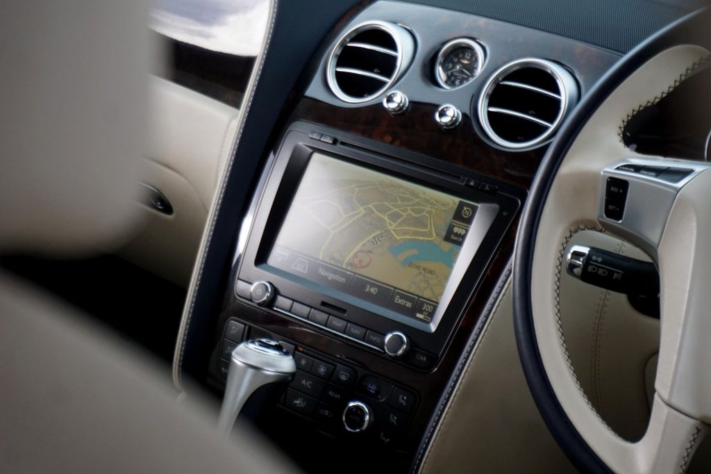 Used Bentley Continental 2012 for sale - 76962525: Photo 33