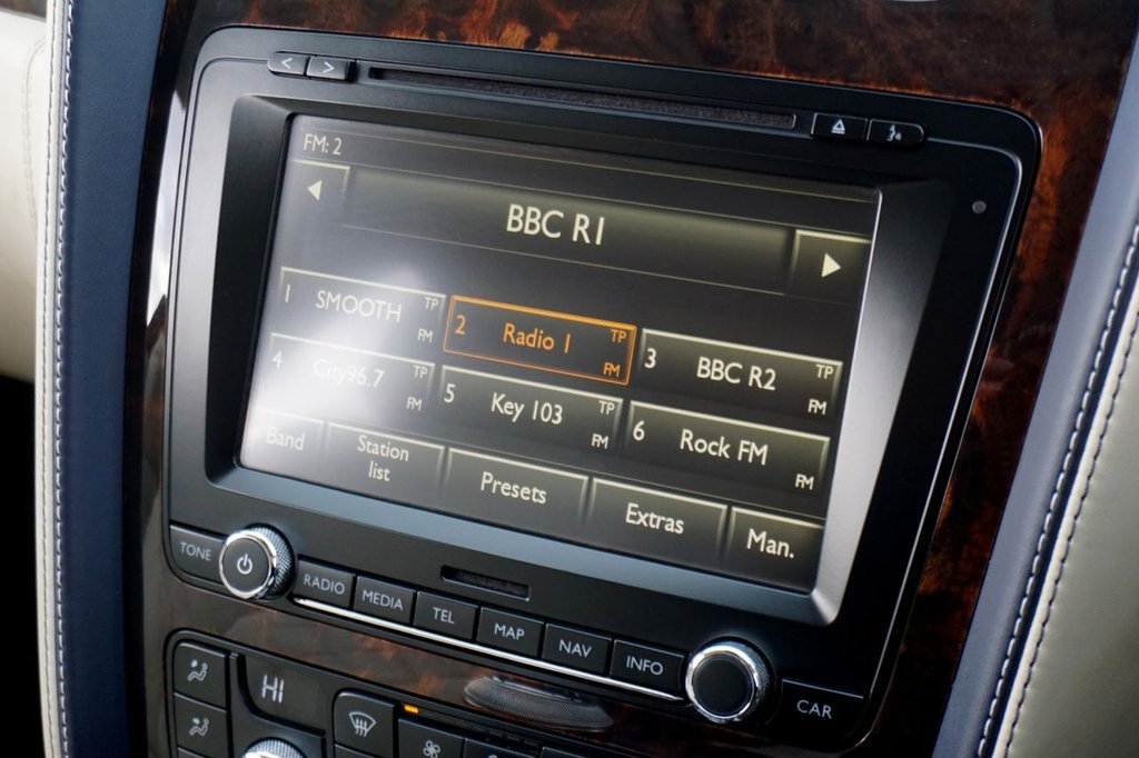 Used Bentley Continental 2012 for sale - 76962525: Photo 36