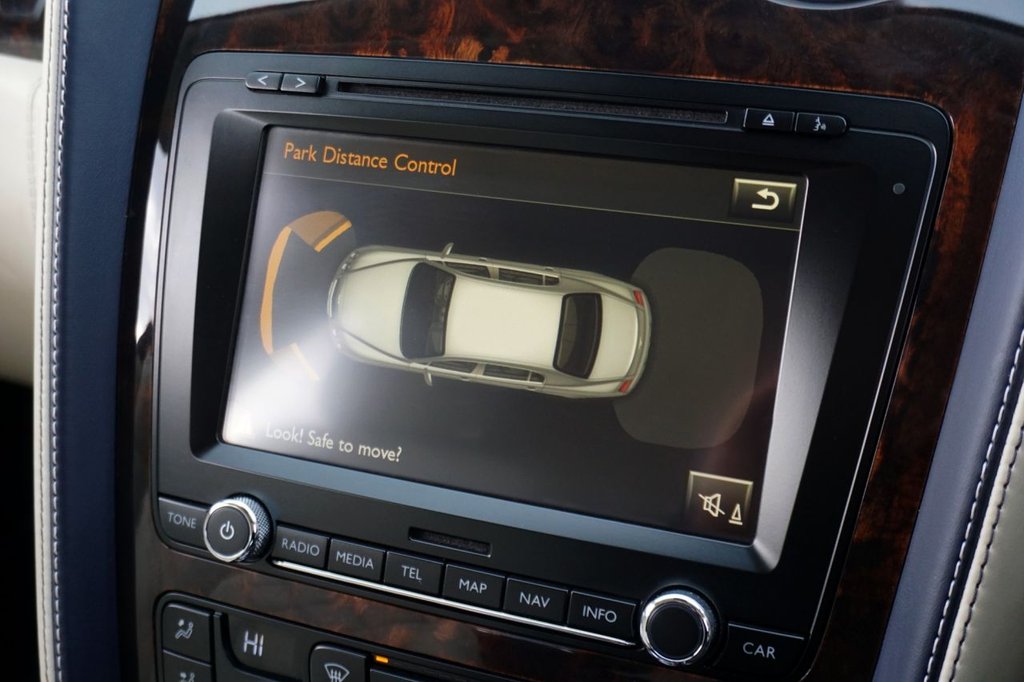 Used Bentley Continental 2012 for sale - 76962525: Photo 38