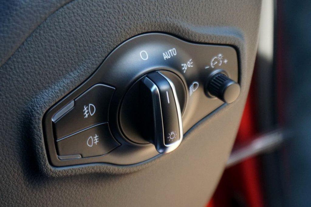 Used Audi Q5 2014 for sale - 76962640: Photo 48