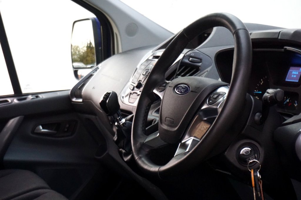 Used Ford Transit Custom 2017 for sale - 76783620: Photo 18