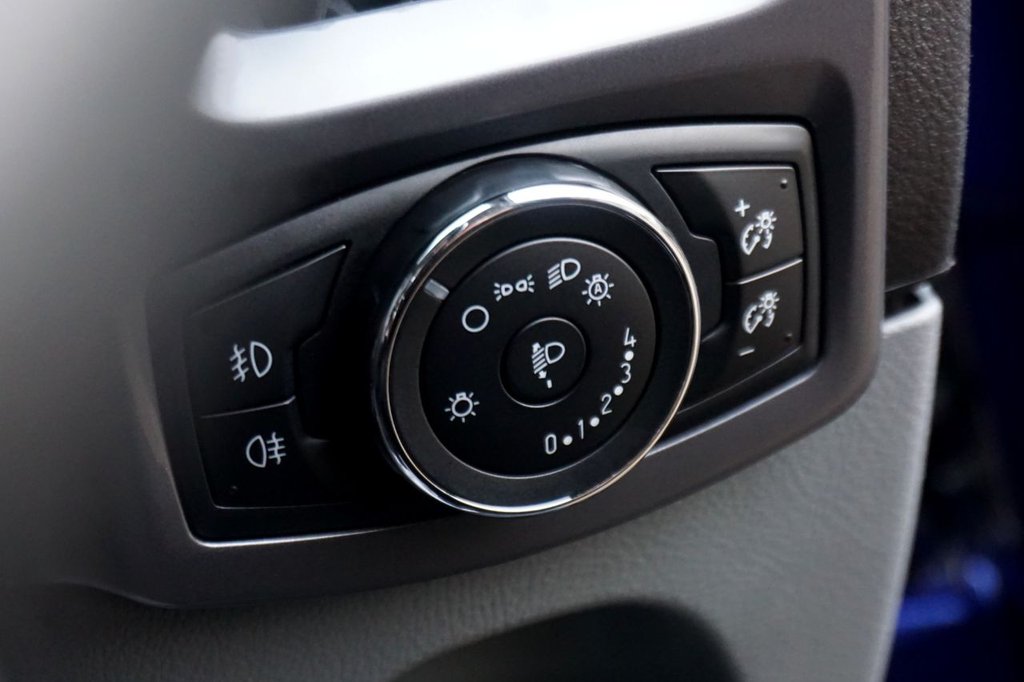 Used Ford Transit Custom 2017 for sale - 76783620: Photo 33