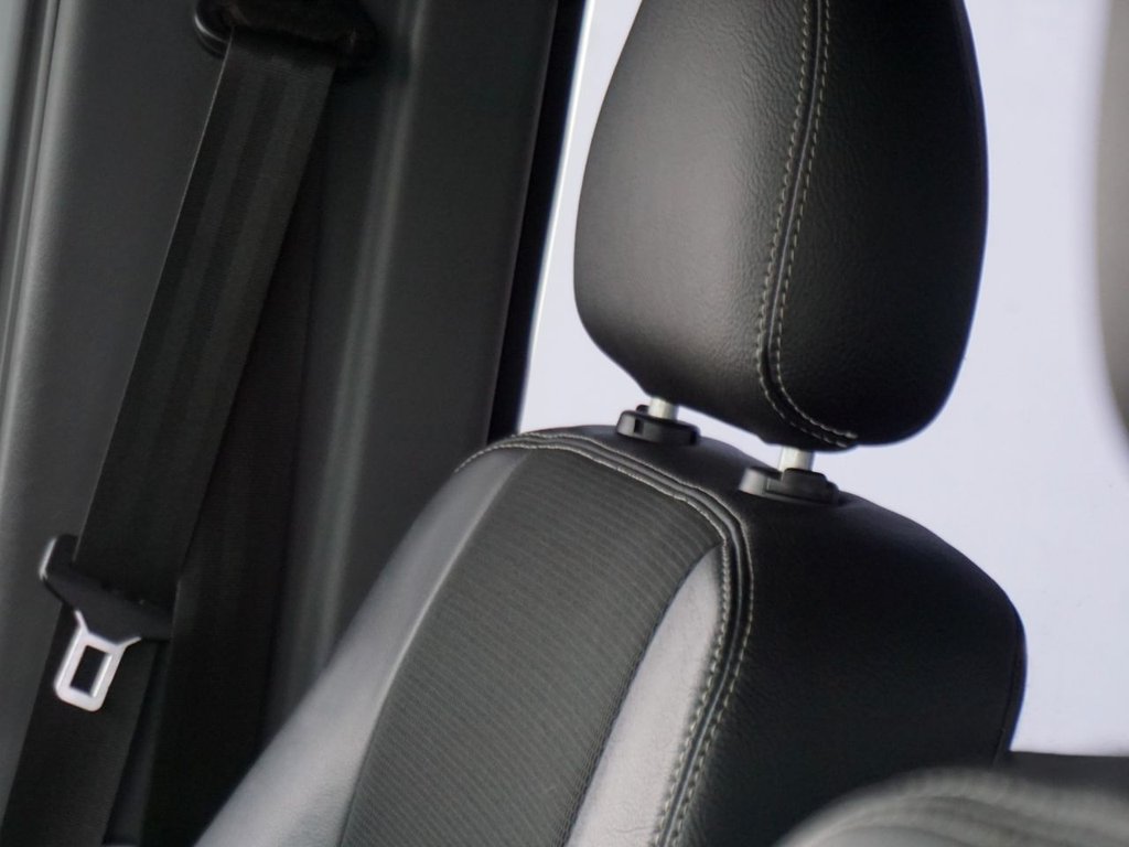 Used Land Rover Defender 2011 for sale - 77631854: Photo 10