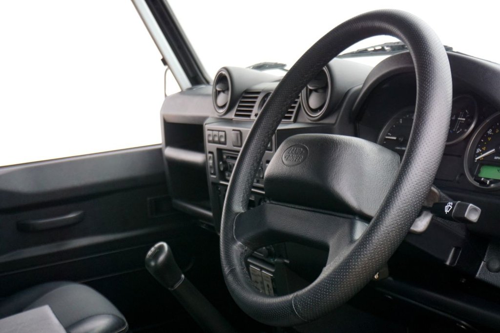 Used Land Rover Defender 2011 for sale - 77631854: Photo 22