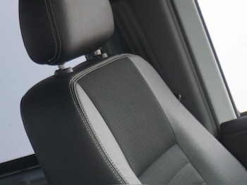 Used Land Rover Defender 2011 for sale - 77631854: Photo