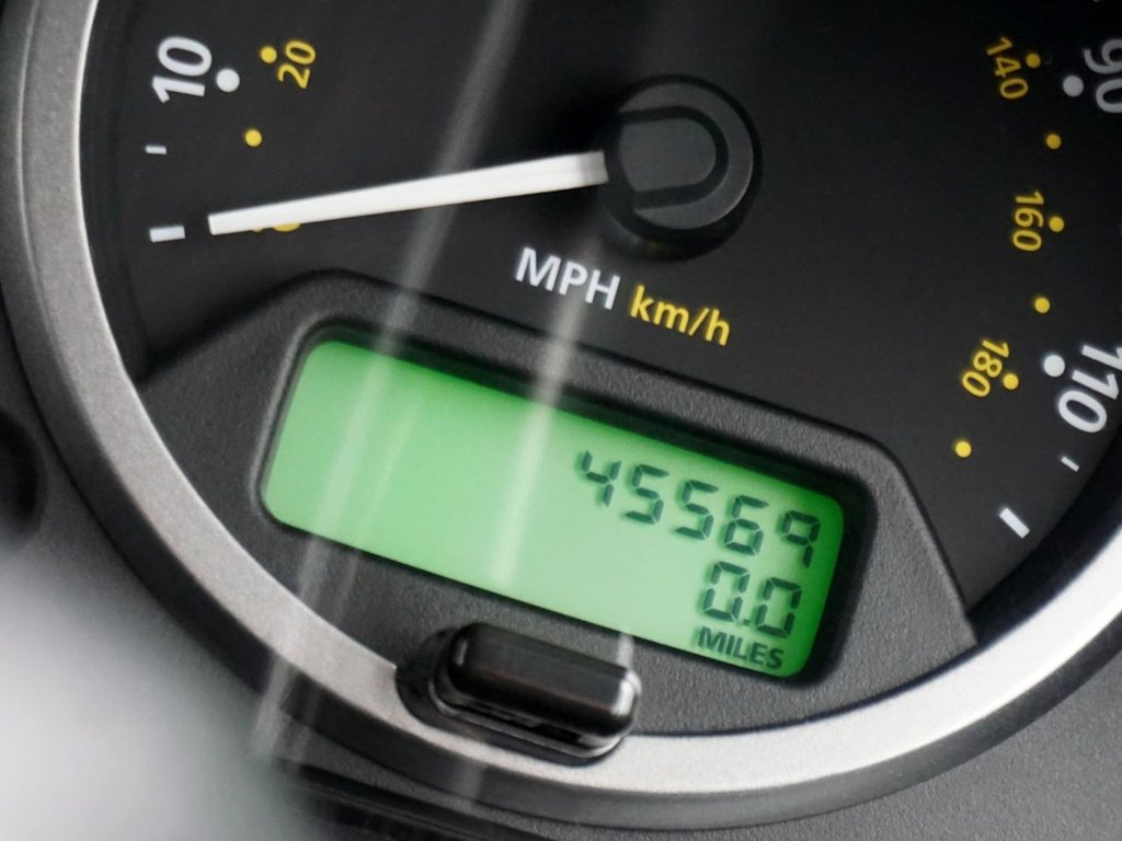 Used Land Rover Defender 2011 for sale - 77631854: Photo 3